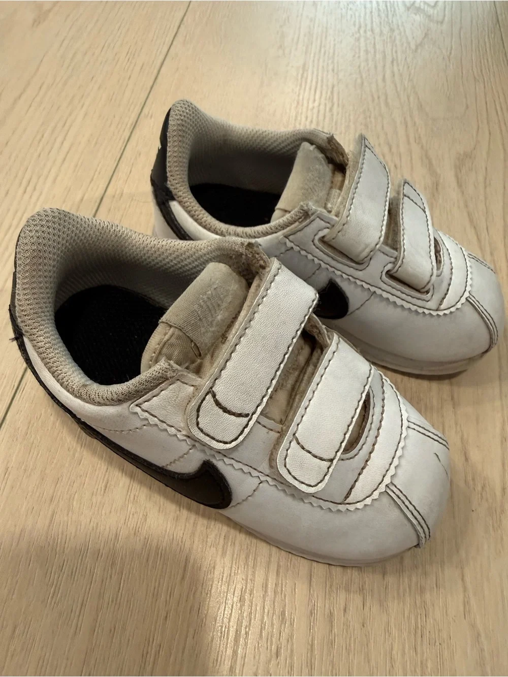 Nike Kids Cortez White & Black Velcro Sneakers | 7C